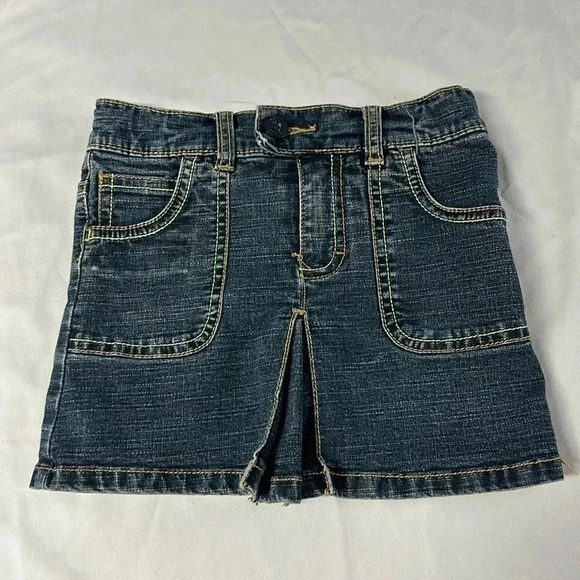 Tommy Hilfiger  - Quality Denim skort/skirt. Size 3/3T - Picture 1 of 4
